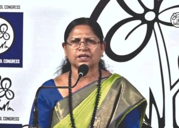 এসআইআর হলে নেপালের মত অবস্থা করার হুমকি দিলেন মতুয়া নেত্রী ও তৃণমূল সাংসদ মমতাবালা ঠাকুর ; অনুপ্রবেশকারীদের নাগরিকত্ব দেওয়ার দাবি জানালেন তিনি ! 