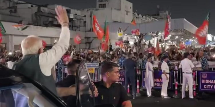 সশস্ত্র বাহিনী কমান্ডারদের সম্মেলনের উদ্বোধন করতে কলকাতায় প্রধানমন্ত্রী নরেন্দ্র মোদী