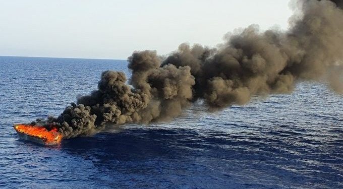 ইউরোপে যাওয়ার পথে লিবিয়ার উপকূলে নৌকায় আগুন লেগে জীবন্ত পুড়ে মরলো ৫০ জন সুদানি উদ্বাস্তু 