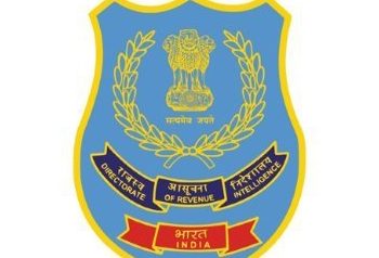 কলকাতায় কেন্দ্রীয় গোয়েন্দাদের হাতে গ্রেপ্তার আন্তর্জাতিক মাদক পাচার চক্রের পান্ডা তৌসিফ আহমেদসহ ১০ , ধৃতদের মধ্যে ৩ মহিলা 