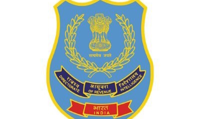 কলকাতায় কেন্দ্রীয় গোয়েন্দাদের হাতে গ্রেপ্তার আন্তর্জাতিক মাদক পাচার চক্রের পান্ডা তৌসিফ আহমেদসহ ১০ , ধৃতদের মধ্যে ৩ মহিলা 