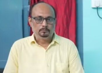 বিজেপিতে যোগ দিলেন আরজি কর কাণ্ডের অন্যতম প্রতিবাদী কণ্ঠস্বর ডঃ আখতার আলি ; চাকরি ছেড়ে নারী সুরক্ষা আর স্বাস্থ্য দপ্তরের অনিয়মের নিয়ে “চোর-দুর্নীতিগ্রস্ত” তৃণমূলের বিরুদ্ধে সম্মুখ সমরে নামতে চান তিনি 