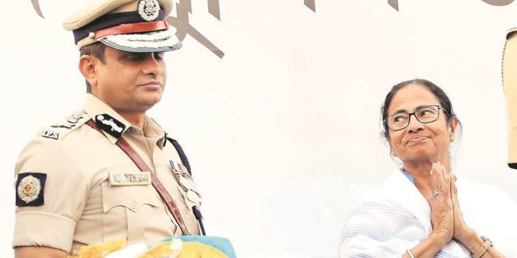 সারদা চিটফান্ড কান্ডে ডিজি রাজীব কুমারের আগাম জামিনের ৬ বছর পর সক্রিয় হওয়ায় সিবিআইয়ের ভূমিকায় প্রশ্ন তুললো সুপ্রিম কোর্ট  