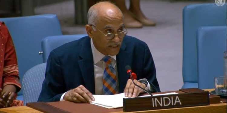 যারা ৪ লক্ষ নারীকে গণধর্ষণের অনুমতি দিয়েছিল তাদের কাছ থেকে নৈতিকতার শিক্ষা নেওয়ার দরকার নেই : জাতিসংঘে পাকিস্তানের তীব্র সমালোচনা করেছে ভারত