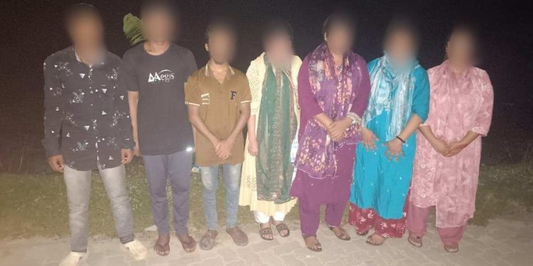 অবৈধ বাংলাদেশিদের “সাফাই অভিযান”-এ ধোনির মত ঝোড়ো ব্যাটিং করছেন বলে জানালেন হেমন্ত বিশ্বশর্মা 