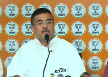 “বিশেষ সম্প্রদায়ের ৪ জনকে বাঁচাতে বায়োলজিক্যাল পার্টস বয়ফ্রেন্ডের বলে চালানো শুরু করেছে পুলিশ” : দুর্গাপুর গণধর্ষণ কাণ্ডে চাঞ্চল্যকর অভিযোগ করলেন শুভেন্দু অধিকারী ; তিনি জানান যে ইতিমধ্যে “হুইস্পারিং ক্যাম্পেন” শুরু হয়ে গেছে 