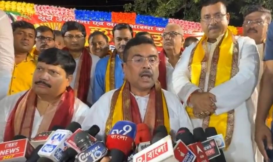 এসপি কোটেশ্বর রাওয়ের দাবি ধৃত নারায়ণ হালদার নিজের অপরাধ কবুল করেছে, শুভেন্দু অধিকারী বলছেন, “মায়ের মূর্তি কোনো হিন্দু ভাঙতে পারে না ; এটা এসপি ও তৃণমূলের মিলিত পরিকল্পনা” 