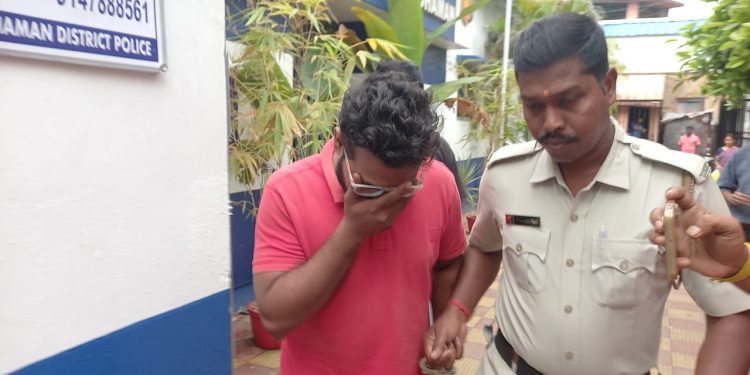 বর্ধমানের দলীয় নেত্রীর অশালীন ভিডিও সামাজিক মাধ্যমে ছড়ানোর অভিযোগে গ্রেপ্তার অশোকনগরের গেরুয়া শিবিরের এক সদস্য