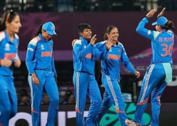 কিউয়ি বধ করে বিশ্বকাপের সেমি ফাইনালে ভারত 