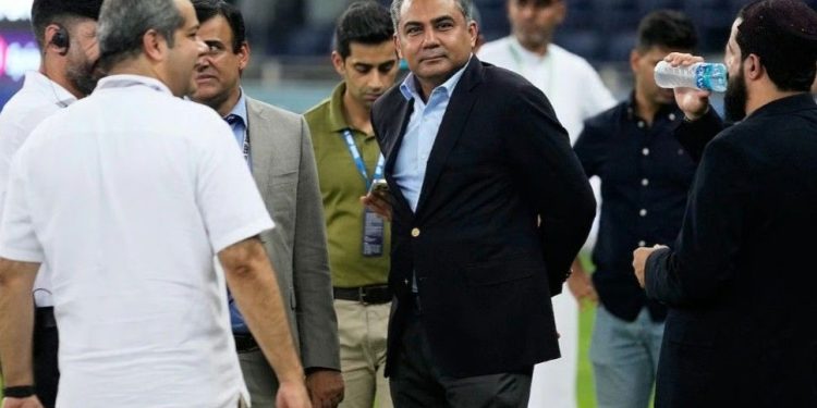 ফের নাক কাটল পাকিস্তানের, এশিয়া কাপের ট্রফি ফেরত দিয়ে ক্ষমা চাইতে হল মহসিন নকভিকে 