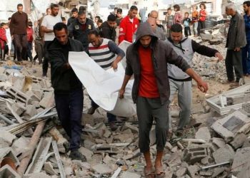 ইসরায়েলি সেনা নিহতের পর যুদ্ধবিরতি ভেঙে গেছে : গাজায় ইসরায়েলি বিমান হামলায় ৪৫ জন হামাস সন্ত্রাসী খতম 