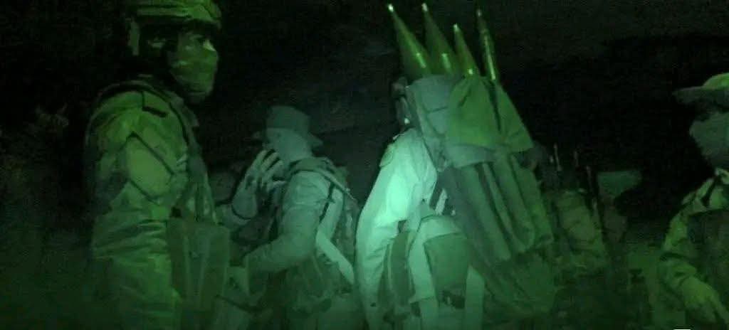 পাকিস্তানি সৈন্যদের বিরুদ্ধে চারদিক দিয়ে আক্রমণ শুরু করার ঘোষণা করল তালিবান 