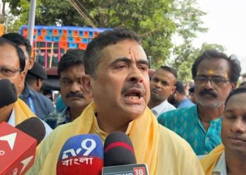 “একটাও বাংলাদেশী মুসলমান অনুপ্রবেশকারীকে রাখা হবে না; যত পারেন চিল্লান, সারাদিন ঘেউ ঘেউ করুন” : শুভেন্দুর নিশানায় মমতা-অভিষেক 