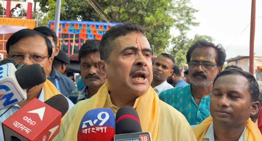 “একটাও বাংলাদেশী মুসলমান অনুপ্রবেশকারীকে রাখা হবে না; যত পারেন চিল্লান, সারাদিন ঘেউ ঘেউ করুন” : শুভেন্দুর নিশানায় মমতা-অভিষেক 