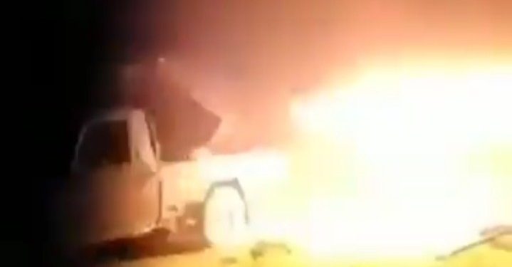 তালিবান আর পাকিস্তান সেনার মধ্যে ব্যাপক গোলাগুলি শুরু হয়েছে