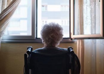 ফ্রান্সের নিওর্টে ২০ বছরের আফগান শরণার্থীর ধর্ষণে মৃত্যু ৮০ বছরের বৃদ্ধার  