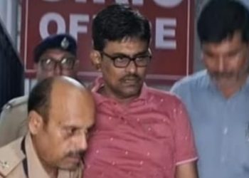 মহারাষ্ট্র পুলিশের আর্থিক অপরাধ দমন শাখা ধরে নিয়ে গেল বর্ধমান পুরসভার হিসাব রক্ষককে