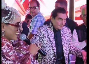 মৃত্যুর মাত্র ১০ দিন আগে মঞ্চে নেচেছিলেন গোবর্ধন আসরানি 