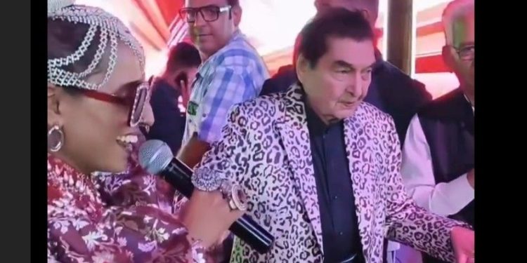 মৃত্যুর মাত্র ১০ দিন আগে মঞ্চে নেচেছিলেন গোবর্ধন আসরানি 