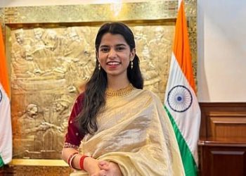 বিহারের আলিনগর আসনে লোকশিল্পী মৈথিলী ঠাকুরকে টিকিট দিল বিজেপি 