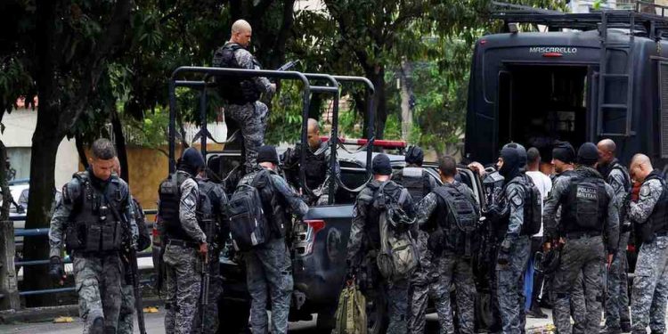 ব্রাজিলের রিও ডি জেনেইরোতে পুলিশ ও মাদক পাচারকারীদের তুমুল লড়াই, মৃত অন্তত ৬৪ 