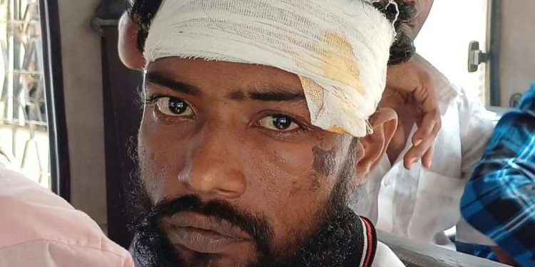 গভীর রাতে মদ্যপবস্থায় একাধিক বাড়িতে ঢুকে মহিলাদের সঙ্গে অশালীন আচরণ, তরুনীর শ্লীলতাহানির অভিযোগে গ্রেপ্তার শেখ ইব্রাহিম 