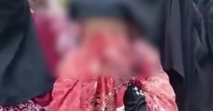 চেহারায় মিল থাকায় মেয়ে ভেবে মাকে তুলে নিয়ে ধর্ষণ করে দিল ময়মনসিংহের আকমল হোসেন 