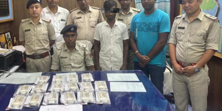 মালদার বৈষ্ণবনগরে প্রায় ৮ লক্ষ টাকার জাল নোটসহ গ্রেপ্তার এক 