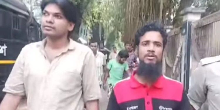 বিএসএফের চোখে ধুলো দিয়ে অনুপ্রবেশ করেও ধরা পড়ে গেল বাংলাদেশি রাসেল মিয়া ও মহম্মদ রিফাত