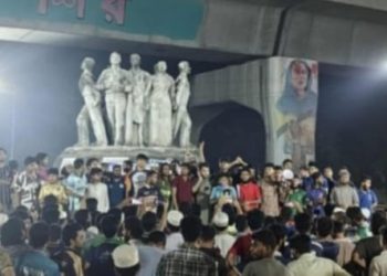 প্রকৃত সন্ত্রাসীরাই নিরীহ ধর্মীয় সংগঠন “ইসকন”কে সন্ত্রাসী তকমা দিয়ে নিষিদ্ধ করতে উঠেপড়ে লেগেছে, বাংলাদেশকে ১০০% ইসলামি রাষ্ট্র গড়তে ভয়ঙ্কর ষড়যন্ত্র  শুরু 