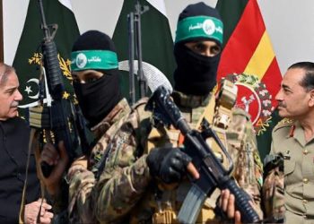 ফিলিস্তিনি সন্ত্রাসী গোষ্ঠী হামাসকে প্রশিক্ষণ দিচ্ছে কুখ্যাত গোয়েন্দা সংস্থা আইএসআই ; এদিকে সন্ত্রাসের বিরুদ্ধে লড়ায়ের ভান করছে পাকিস্তান 