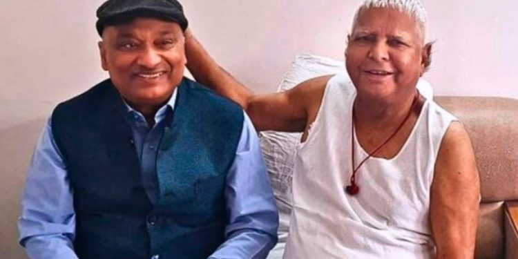 ভোটের ফলাফল আশাব্যঞ্জক না হলে বিহারকে দ্বিতীয় নেপাল করার হুমকি দিল লালু যাদবের দলের নেতা সুনীল সিং