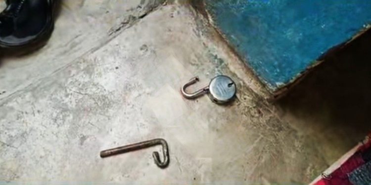 মালদায় দিনেদুপুরে গৃহস্থের বাড়িতে দুঃসাহসিক চুরি 