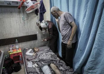 মৃত ঘোষণা করার পর মর্গে ৮ ঘন্টা  কাটিয়ে হঠাৎ বেঁচে উঠল ১২ বছরের ফিলিস্তিনি কিশোরী 