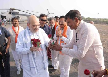 “আমরা প্রতিটি অনুপ্রবেশকারীকে বেছে বেছে বহিষ্কার করব” : ঘোষণা করলেন স্বরাষ্ট্রমন্ত্রী অমিত শাহ  