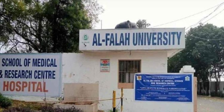 আল-ফালাহ বিশ্ববিদ্যালয়ের অফিসসহ ২৫টি ঠেকে ইডির ব্যাপক তল্লাশি অভিযান