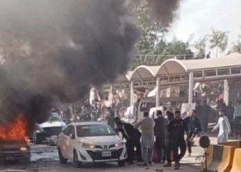 ইসলামাবাদে আত্মঘাতী হামলায় ৫ জনের মৃত্যু, আহত ২১ ; পাওয়া গেছে আত্মঘাতী বোমা হামলাকারীর ছিন্ন মাথা