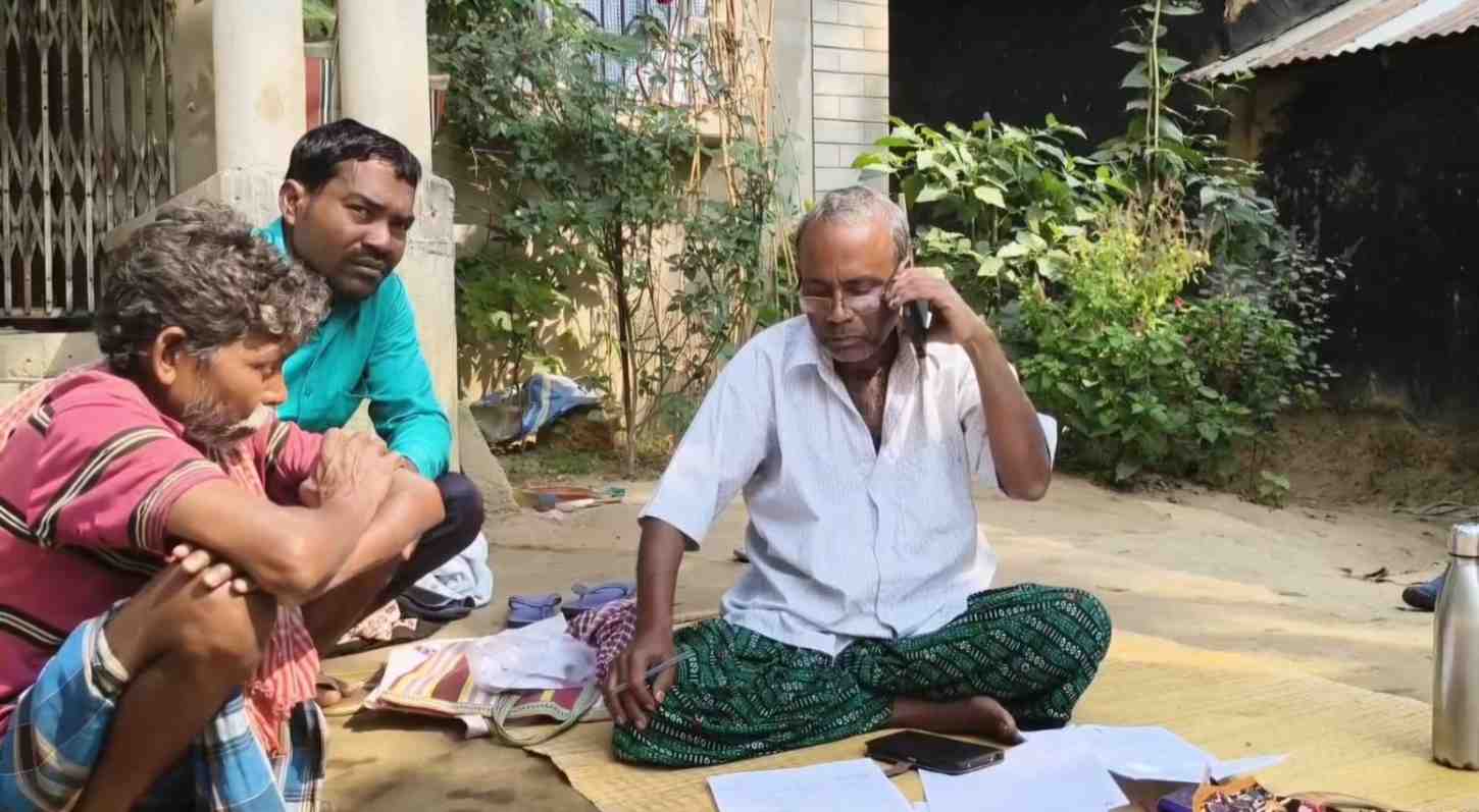 ভাতারে অসুস্থ বিএলও, এসআইআর-এর অতিরিক্ত চাপের জের বলে দাবি 