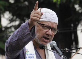 প্রাক্তন তৃণমূল সাংসদ ও বিতর্কিত গায়ক কবীর সুমনের মুখে শ্রীরামকে নিয়ে কুকথা, “হিন্দুত্ববাদকে রোখার” আহ্বান ; গায়কের মানসিক সুস্থতা নিয়ে প্রশ্ন তুলছেন নেটিজেনরা 