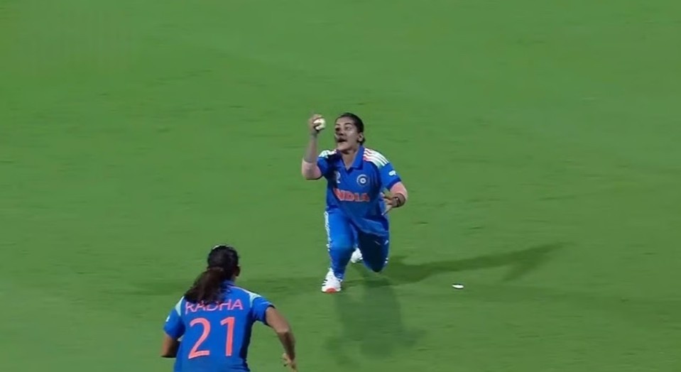 অমনজোত কৌরের একটা ক্যাচে বিশ্বকাপের ফাইনালের গতিপথ বদলে দেয় 