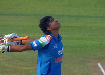 ১১টি চার, ১৫টি ছক্কা… ৩২ বলে সেঞ্চুরি: ঋষভ পন্থের রেকর্ড ভেঙে দিলেন কিশোর বৈভব সূর্যবংশী 