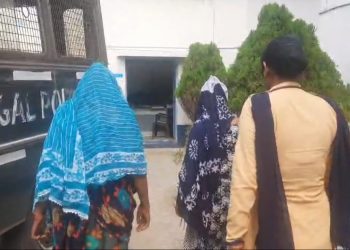 পাচারের আগেই মঙ্গলকোটে বিপুল গাঁজাসহ আদু বিবি ও জোৎস্না বিবি নামে ২ মহিলাকে গ্রেপ্তার করল এসটিএফ 