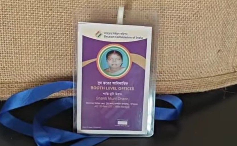 মালবাজারে মহিলা বিএলও-র ঝুলন্ত দেহ উদ্ধার, পরিবারের দাবি এসআইআর-এর কাজের চাপের জেরে আত্মঘাতী 