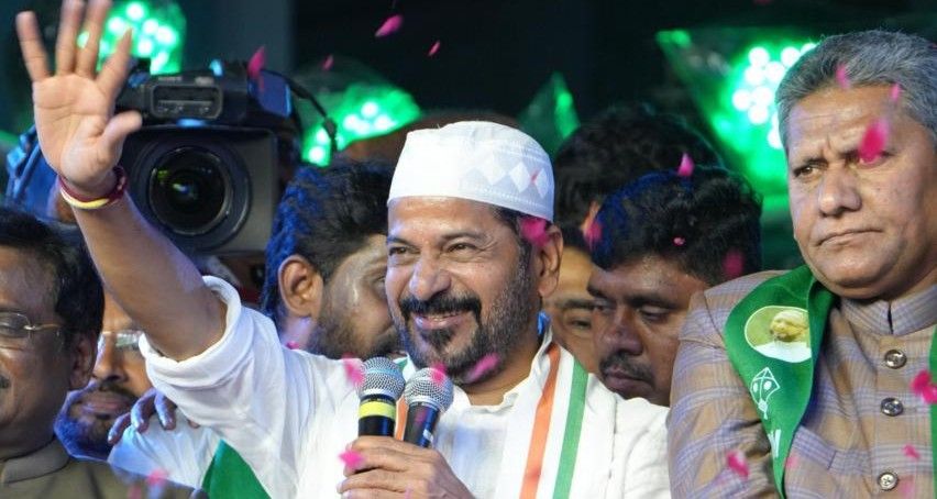 ‘মুসলিম মানে কংগ্রেস, কংগ্রেস মানে মুসলিম’ : বললেন তেলেঙ্গানার কংগ্রেসের মুখ্যমন্ত্রী রেবন্ত রেড্ডি  ; উত্তপ্ত জাতীয় রাজনীতি 