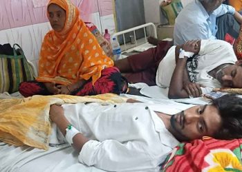 কাটোয়ার দাঁইহাটে রাসের শোভাযাত্রার সময় যুবকের উপর ব্লেড হামলা 