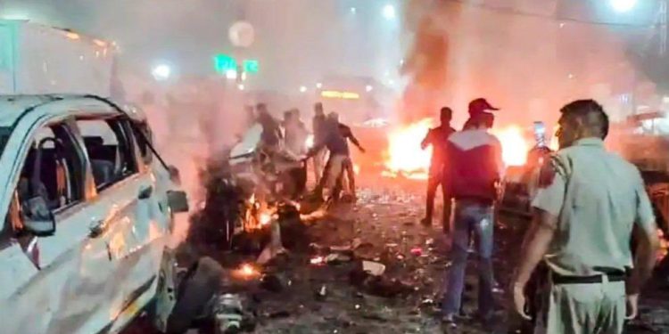 “মৃত্যুর পর ৭২ হুরের আশায় নিরীহ মানুষ হত্যাকারী”দের উদ্দেশ্যে তরুনজ্যোতি তিওয়ারির কিছু প্রশ্ন 