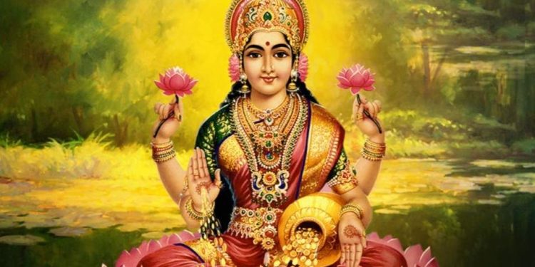 পদ্মাবতী স্তোত্রং : মোক্ষ, সমৃদ্ধি এবং ভক্তি লাভের জন্য দেবী লক্ষ্মীর প্রার্থনা মন্ত্র