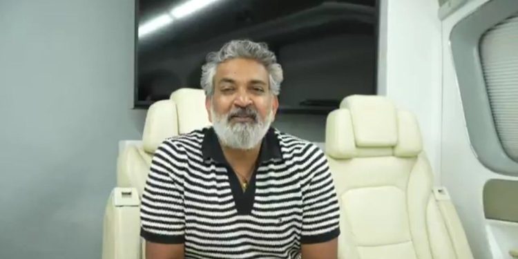 ভগবান হনুমান সম্পর্কে বিতর্কিত মন্তব্য করায় দক্ষিণের চলচিত্র পরিচালক রাজামৌলির বিরুদ্ধে এফআইআর 