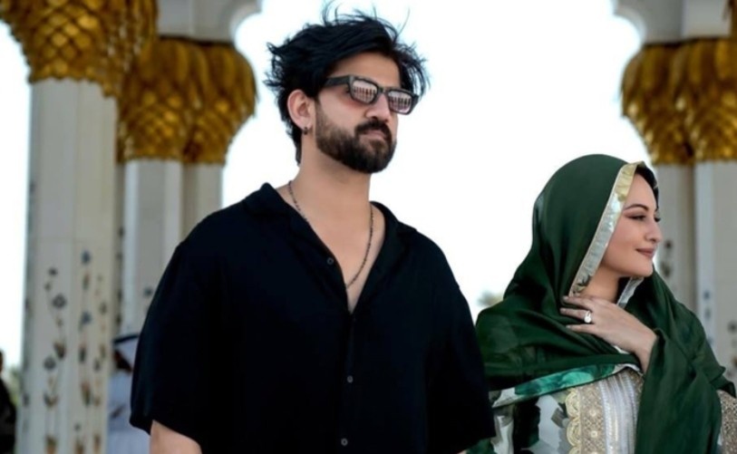 প্রথমবারের মতো স্বামীর সাথে মসজিদে গেলেন অভিনেত্রী সোনাক্ষী, “ধর্ম পরিবর্তন” নিয়ে এই কথা জানালেন স্বামী জহির