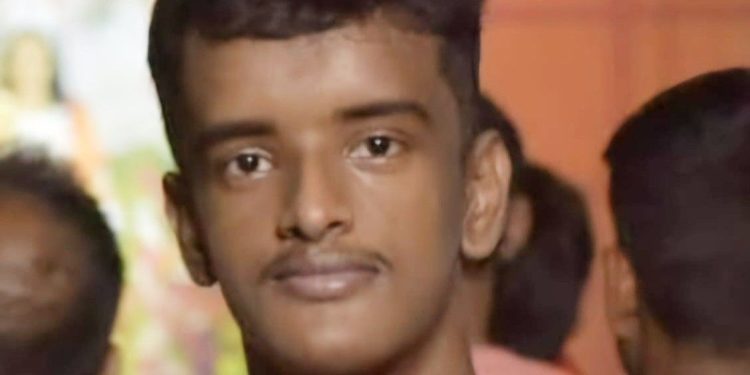 মন্দারমণিতে বেড়াতে গিয়ে  নিখোঁজ হয়ে গেলেন ভাতারের যুবক 